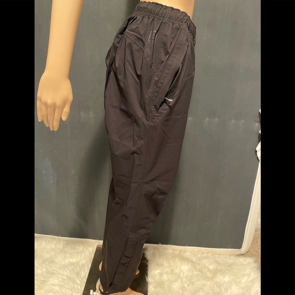 Rei E1 Elements Women’s Watherproo Windproof Brea… - image 4